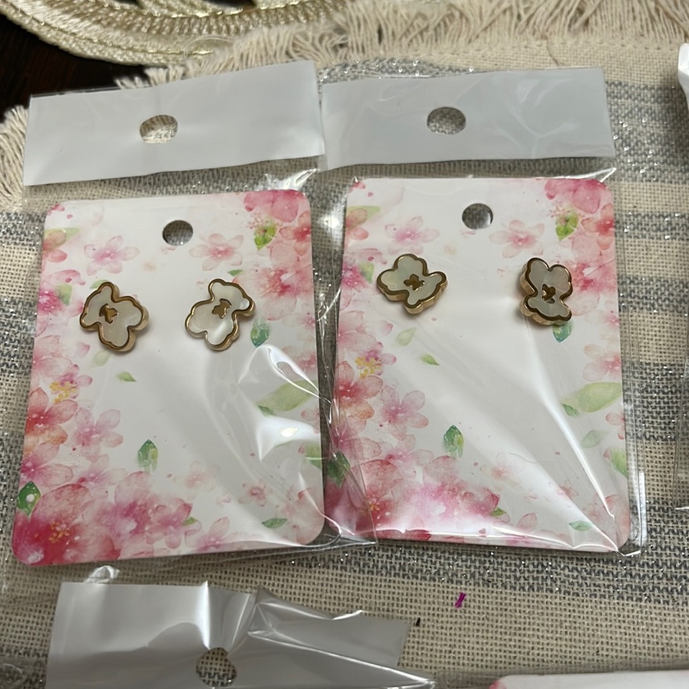 Teddy bears 🧸 earrings!